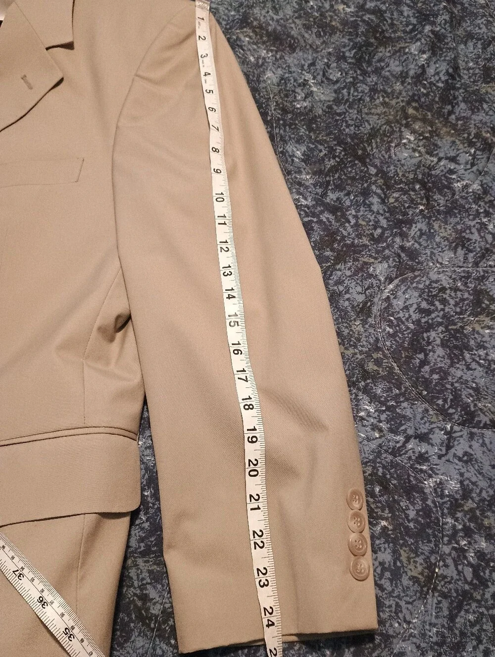 Tom Rich Classic Men's Light Beige Suit 44R Blazer 38R Pants Measurements in pic